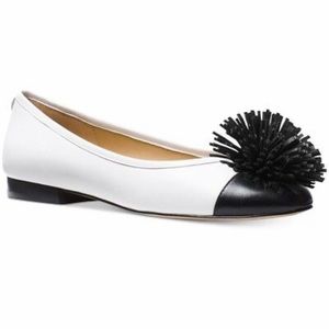 Sz 7.5 Michael Kors Lolita White/Black Ballet Flat